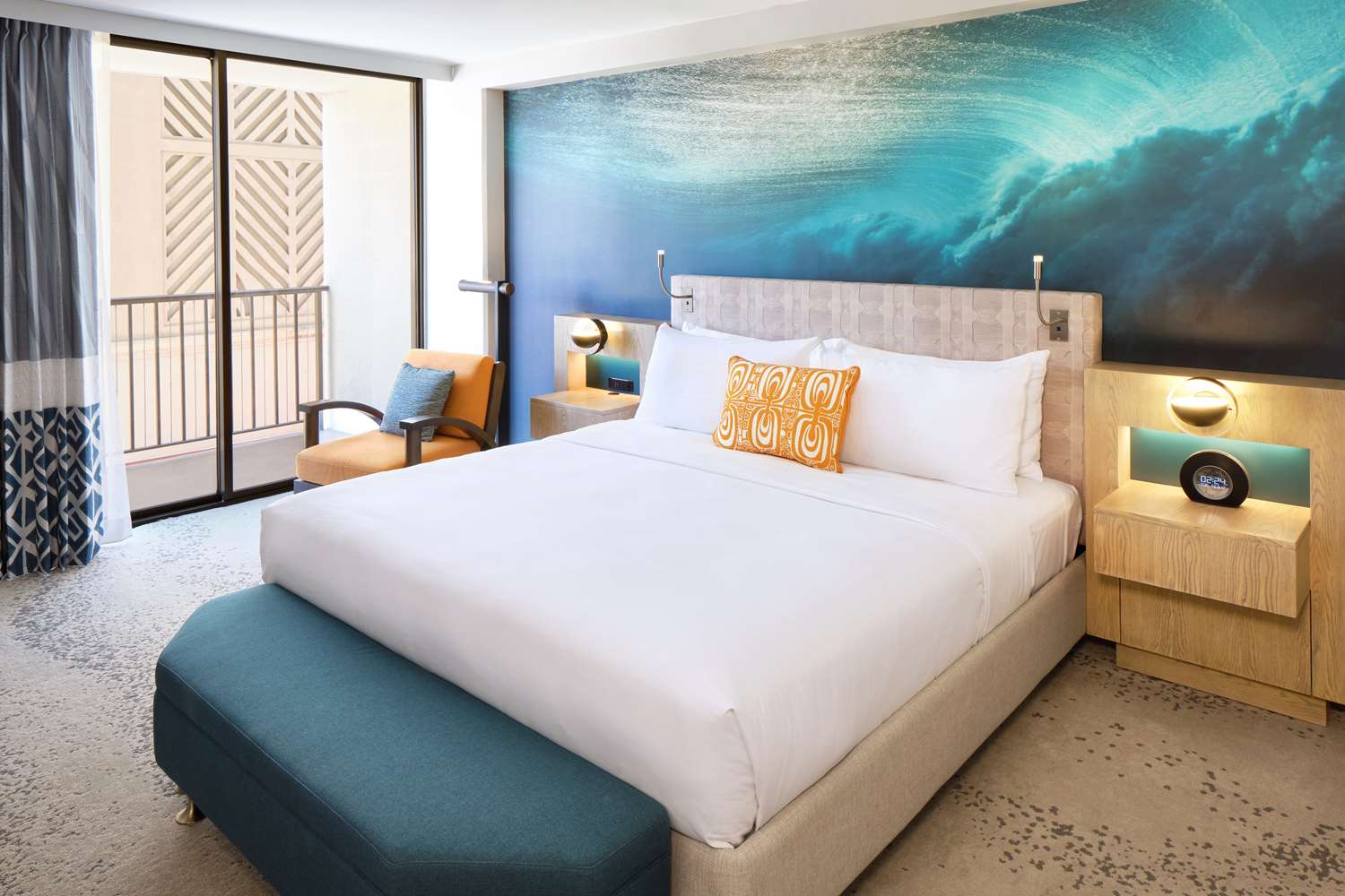 OUTRIGGER Waikiki Beachcomber 19/75