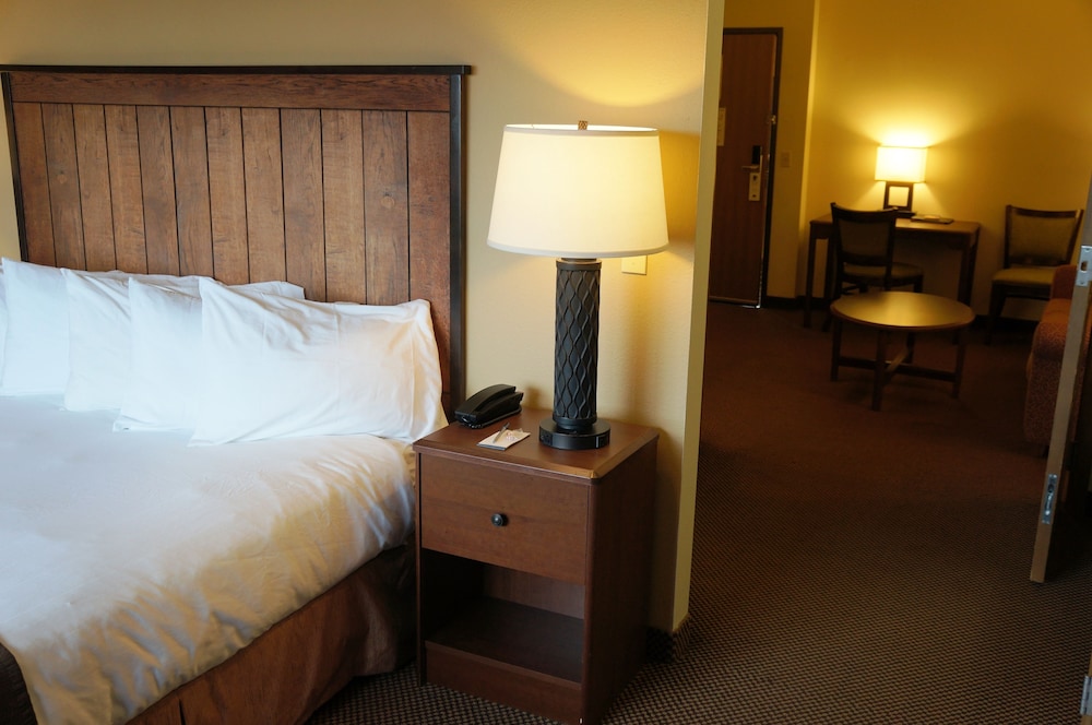 Americinn By Wyndham Two Harbors Near Lake Superior 12/37