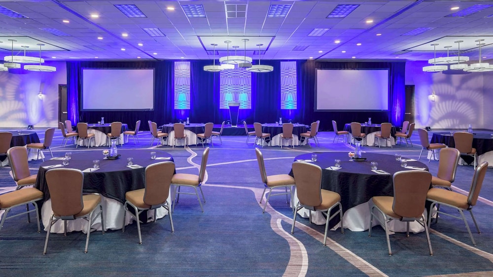 Sonesta Hotel Houston IAH Airport 20/34