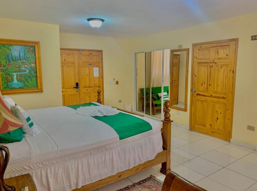 Pc Entreprises Guest House 19/50