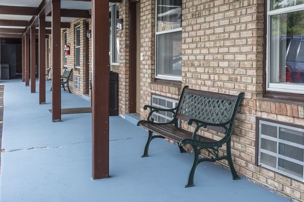 Sunrise Inn Hershey 25/41