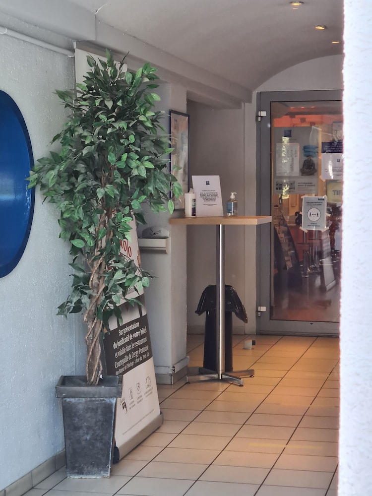 Ibis Budget Cergy Saint-Christophe 49/67