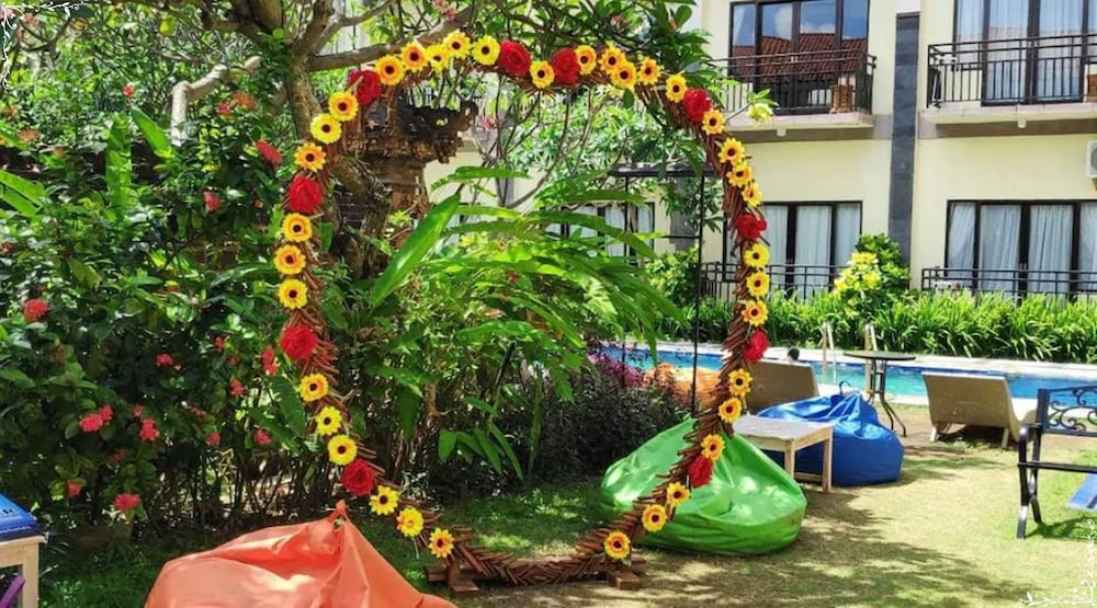 The Aromas Of Bali Hotel And Residence 41/48