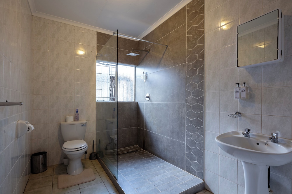 شقة عائلية بسرير كوين وسرير فردي بغرفة نوم واحدة، Menlyn Apartments 9/10