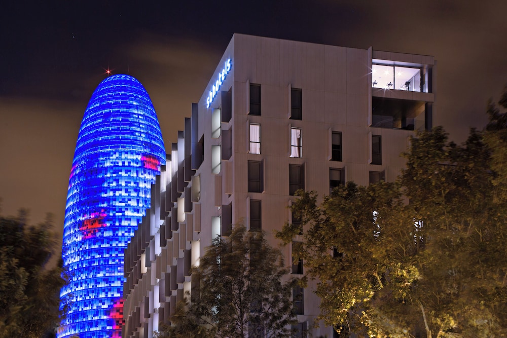 Hotel SB Glow 63/66