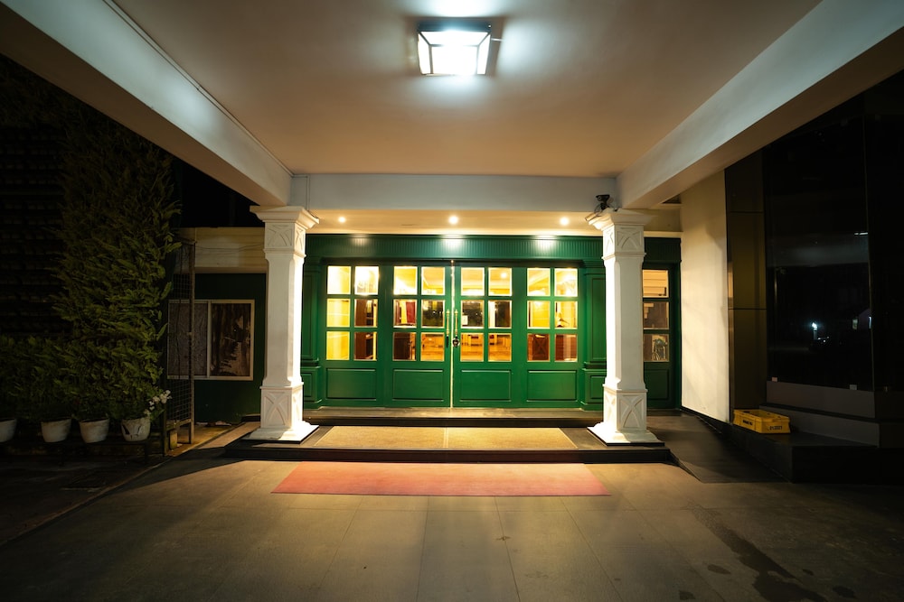 Hotel C7 12/43