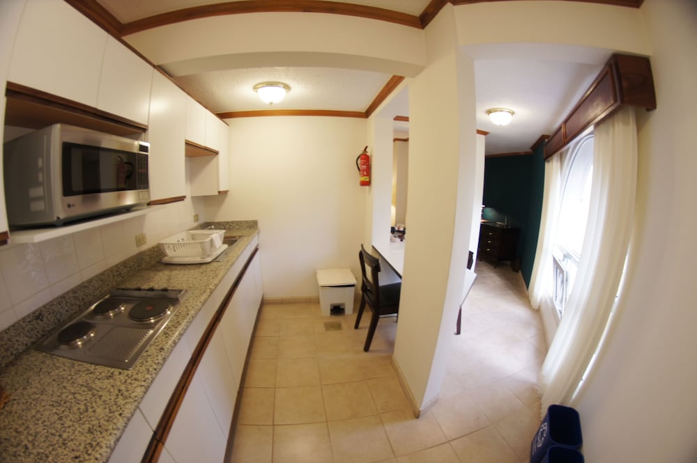 Aparthotel & Suites Villas Del Rio 50/50