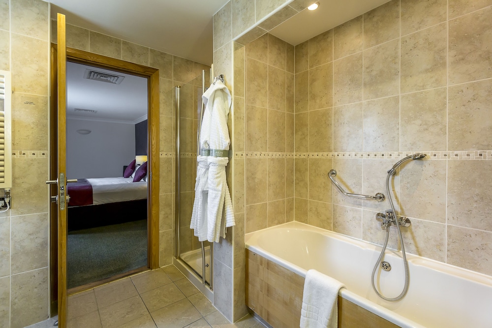 غرفة سوبيريور عائلية بسرير مزدوج، Hellidon Lakes Golf Spa Hotel 3/4