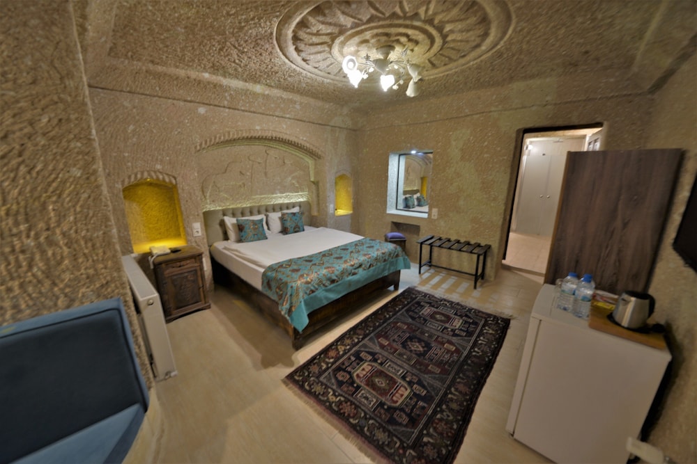 Dedeli Konak Cave Hotel 6/24