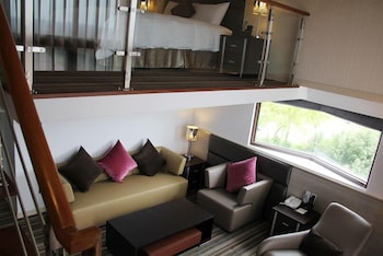 Yundeng Landscape Hotel 37/62