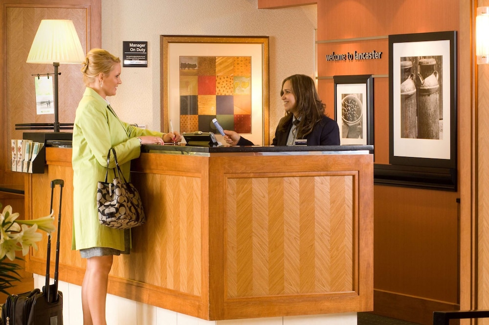 Hampton Inn Lancaster, PA 7/42