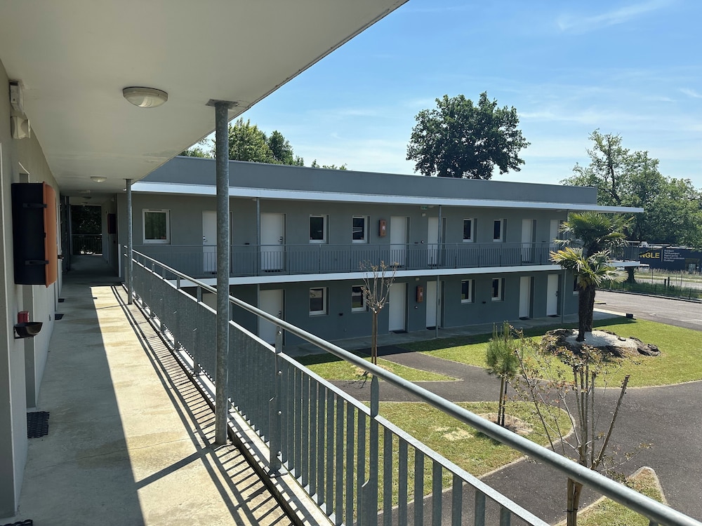 Sure Hotel by Best Western Mont-de-Marsan 6/56
