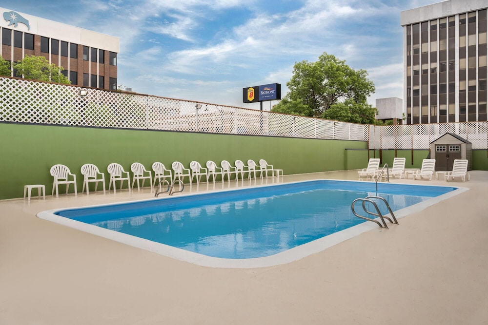 Super 8 by Wyndham Great Falls City Center 2/49