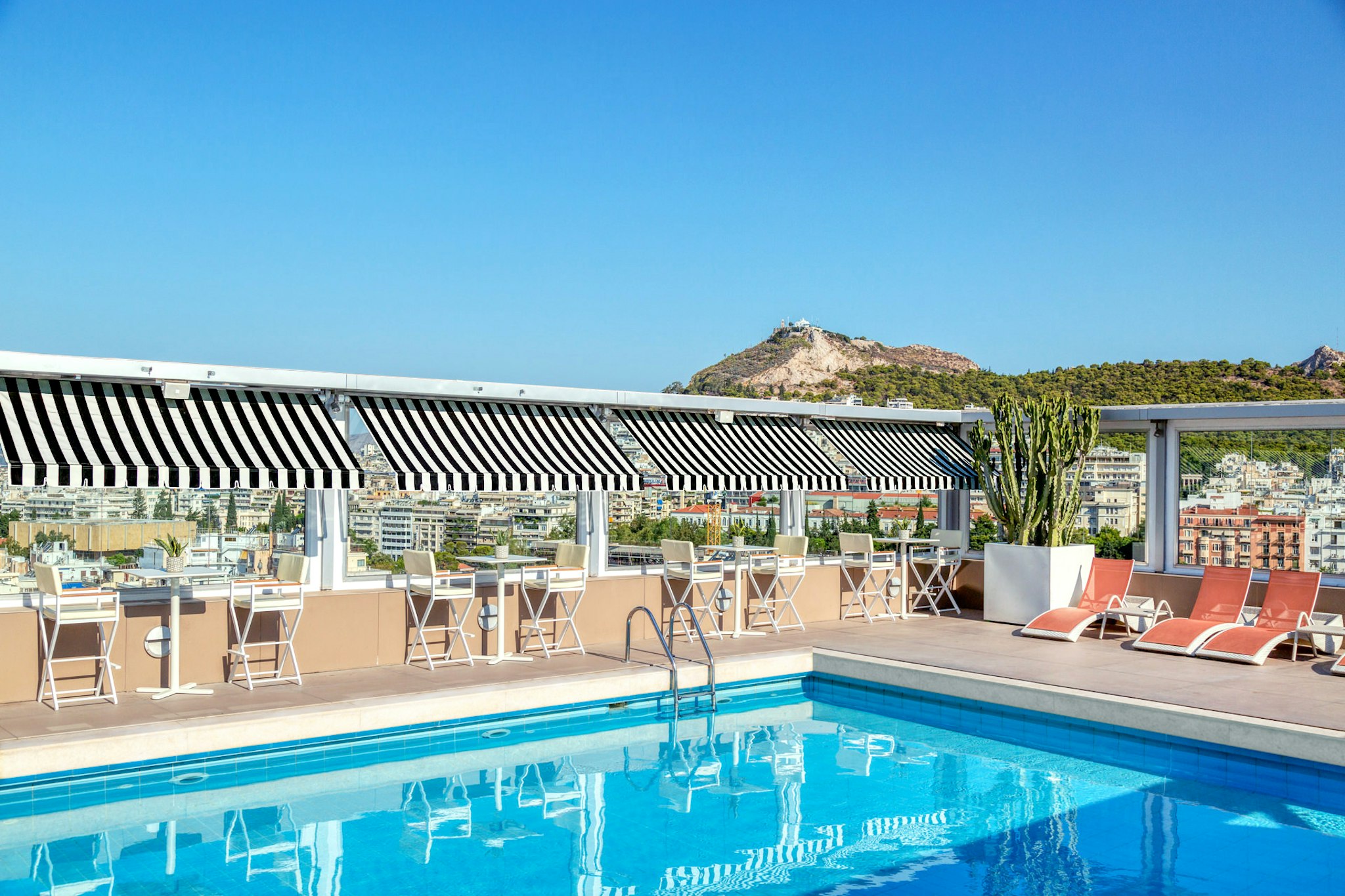 Divani Caravel Hotel 5/87