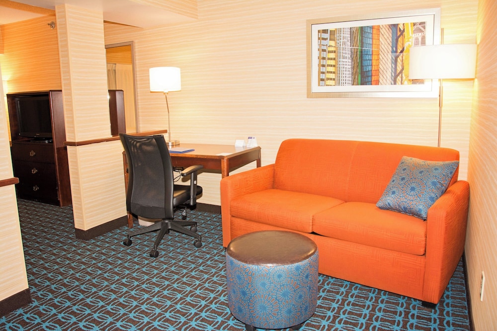 Fairfield Inn Suites Butler 33/50
