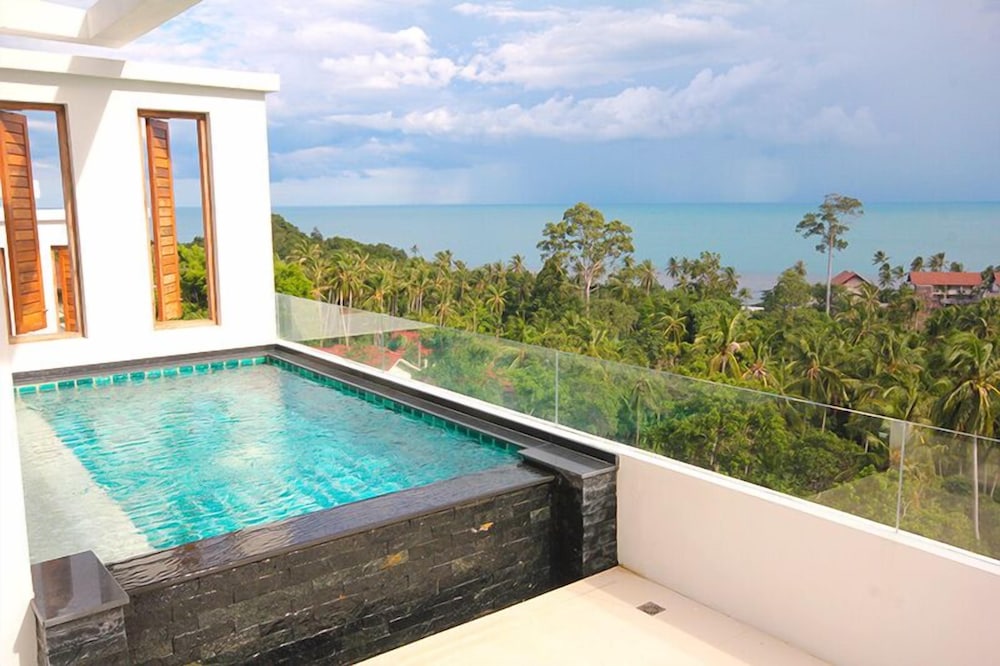 Tropical Sea View Residence 27/60