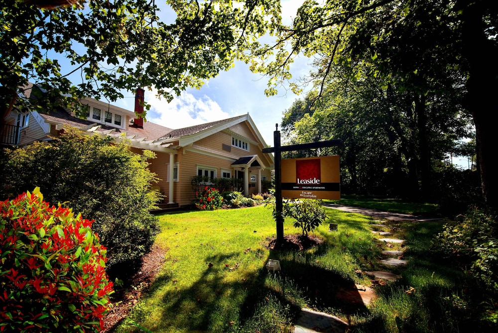 Leaside Manor By The Leaside Group 41/48