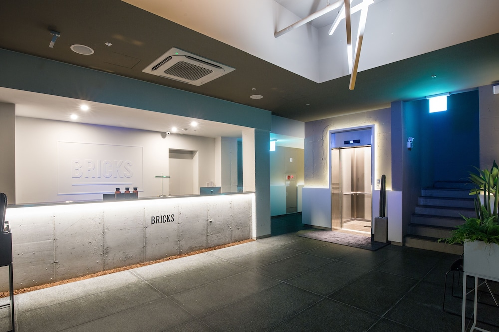 Jeju Bricks Hotel 6/64