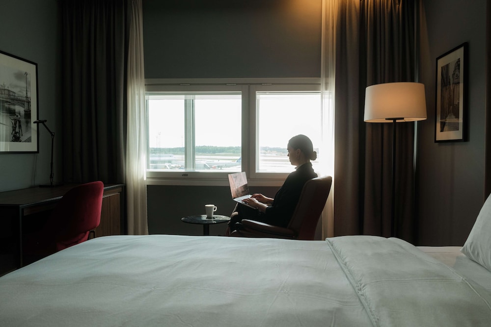 Radisson Blu Airport Terminal Hotel, Stockholm Arlanda Airport 11/50