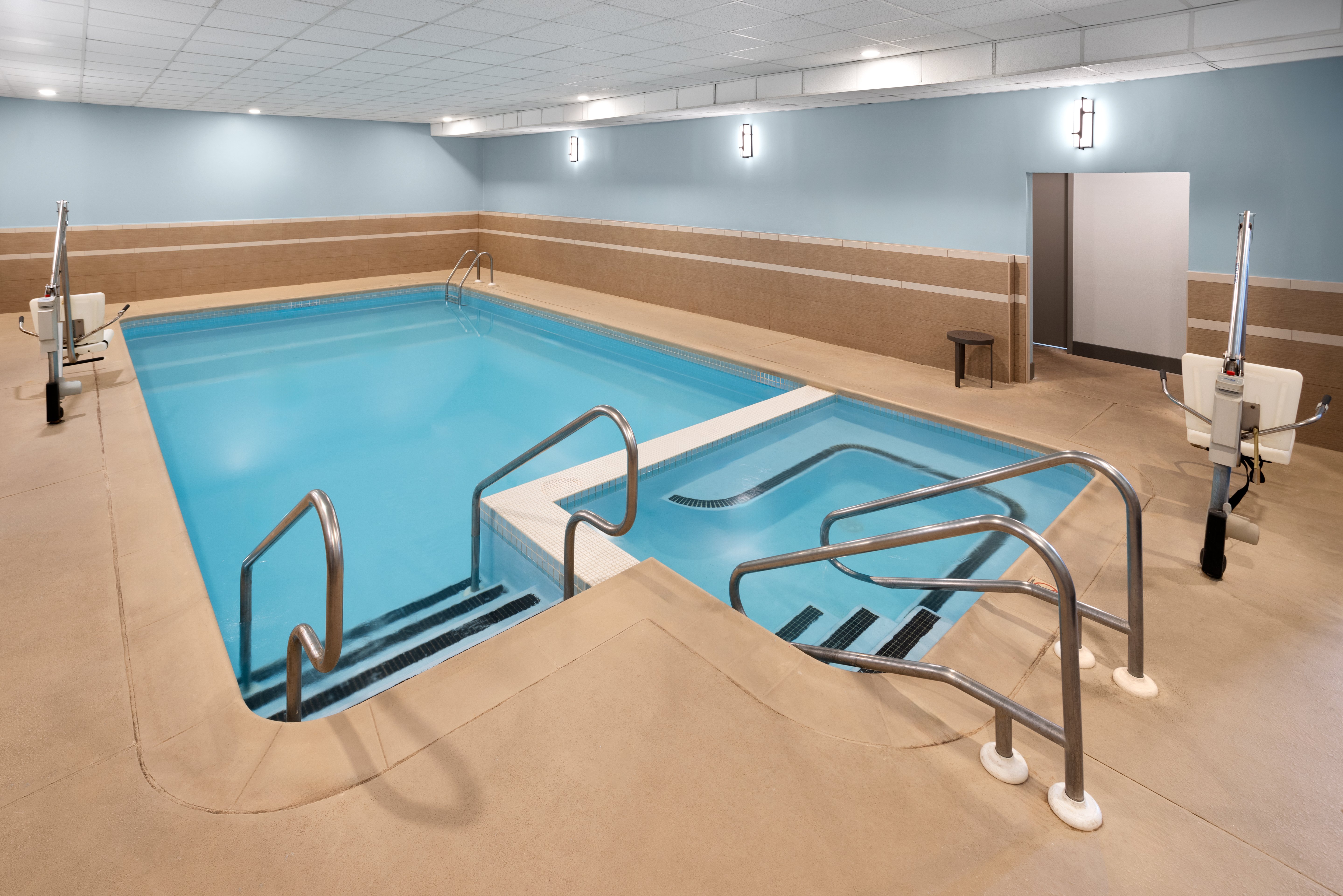 Holiday Inn Express & Suites Wyomissing 18/44