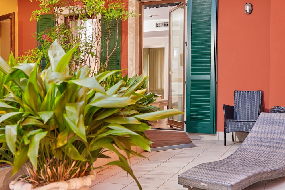 Boutique Hotel Brenzone 71/78