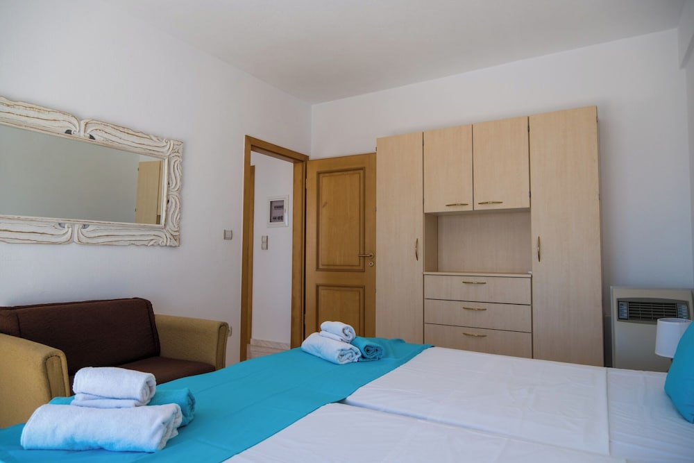 Paul, Villa, 3 Double Beds, Sea View, Sofa