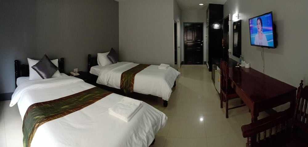 Submukdaphoomplace Hotel 37/50
