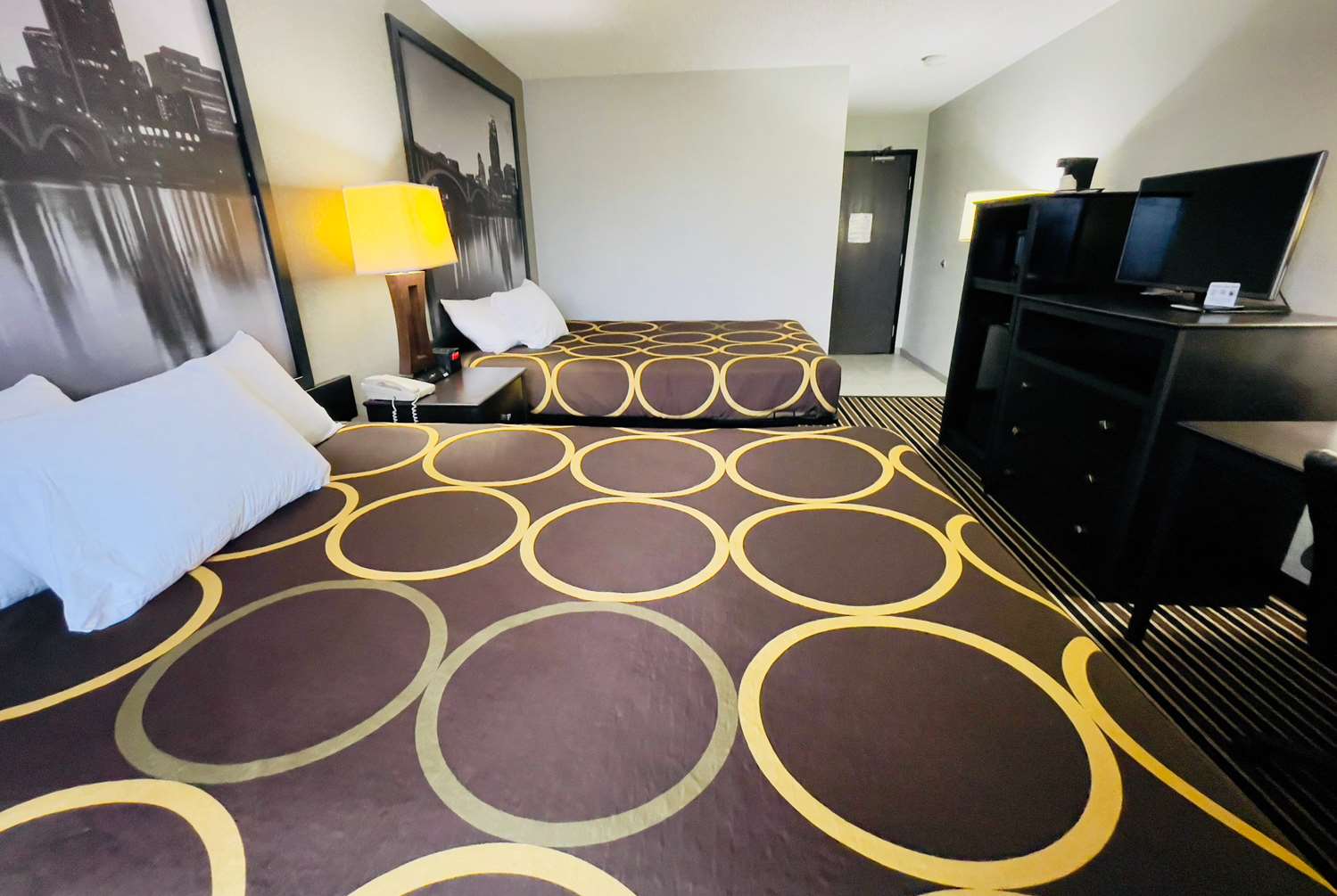 Super 8 By Wyndham Shakopee 18/29
