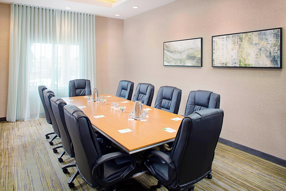 COURTYARD by MARRIOTT DALLAS CARROLLTON 38/49