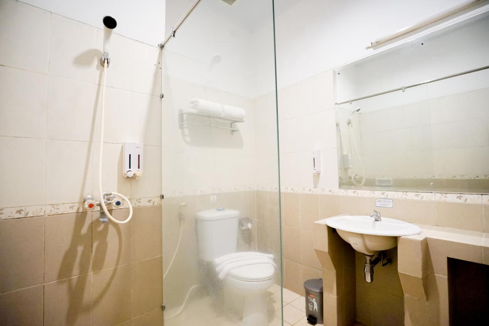 غرفة سوبيريور بسرير كوين، Cakra Kusuma Hotel 5/5