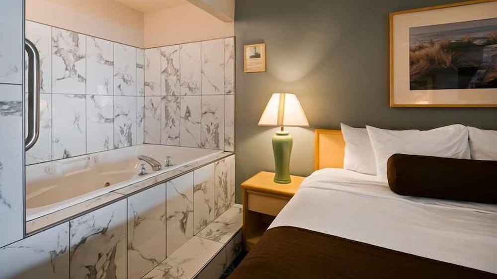 Room, King Bed, Dune View, Pet Friendly, Jetted Tub