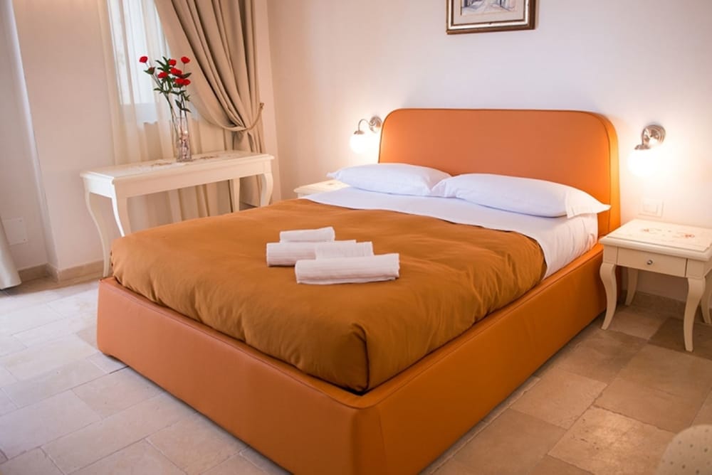 Standard, Double Bed