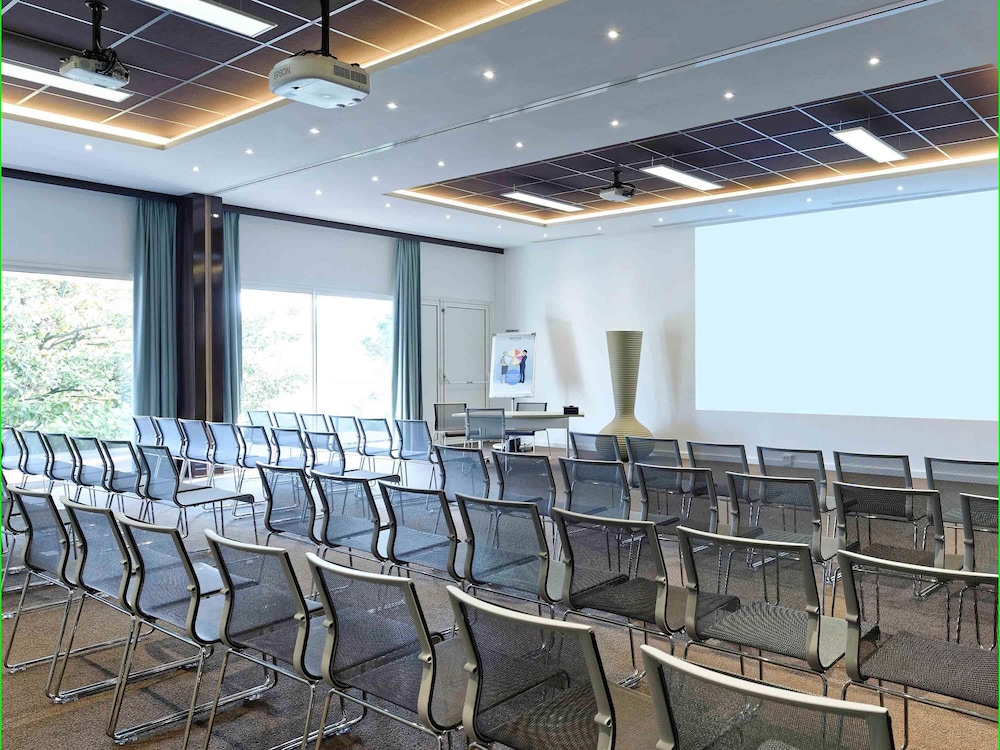 NOVOTEL AVIGNON NORD 36/48