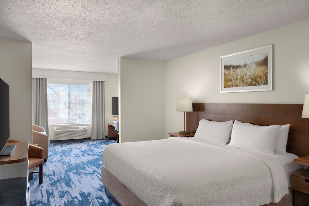 Fairfield Inn Suites By Marriott Chicago Naperville Aurora 9/50