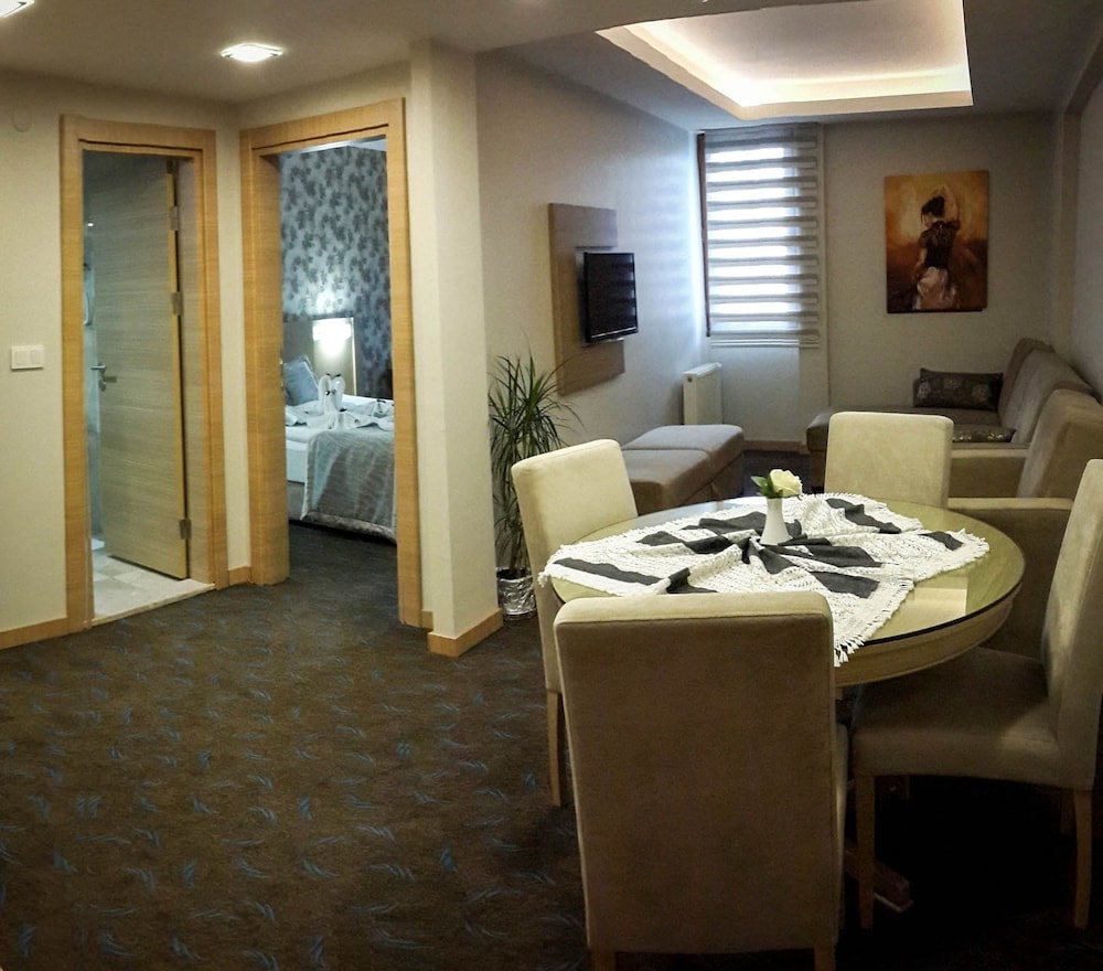 Mutevelli Otel 35/50