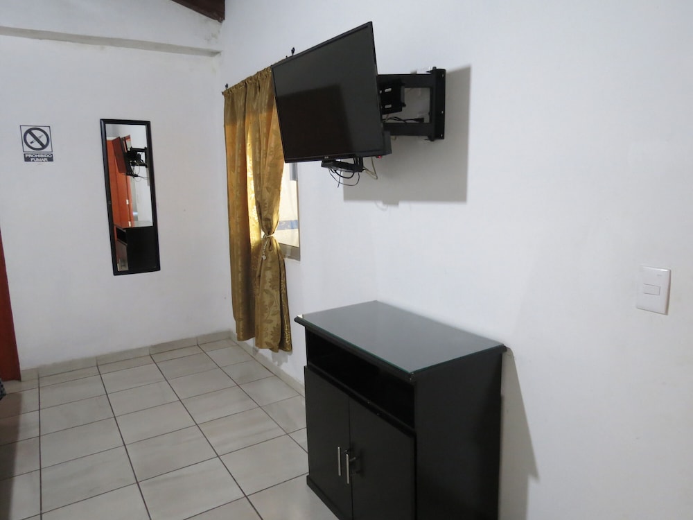 Hotel Posada Comala 10/73
