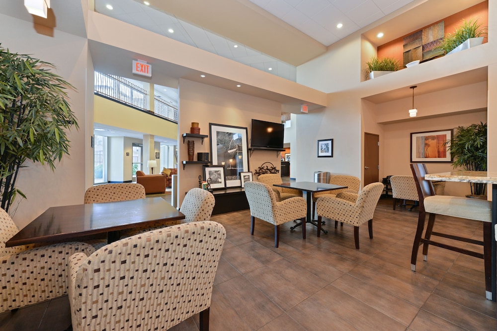Hampton Inn & Suites Phoenix/Gilbert 38/49