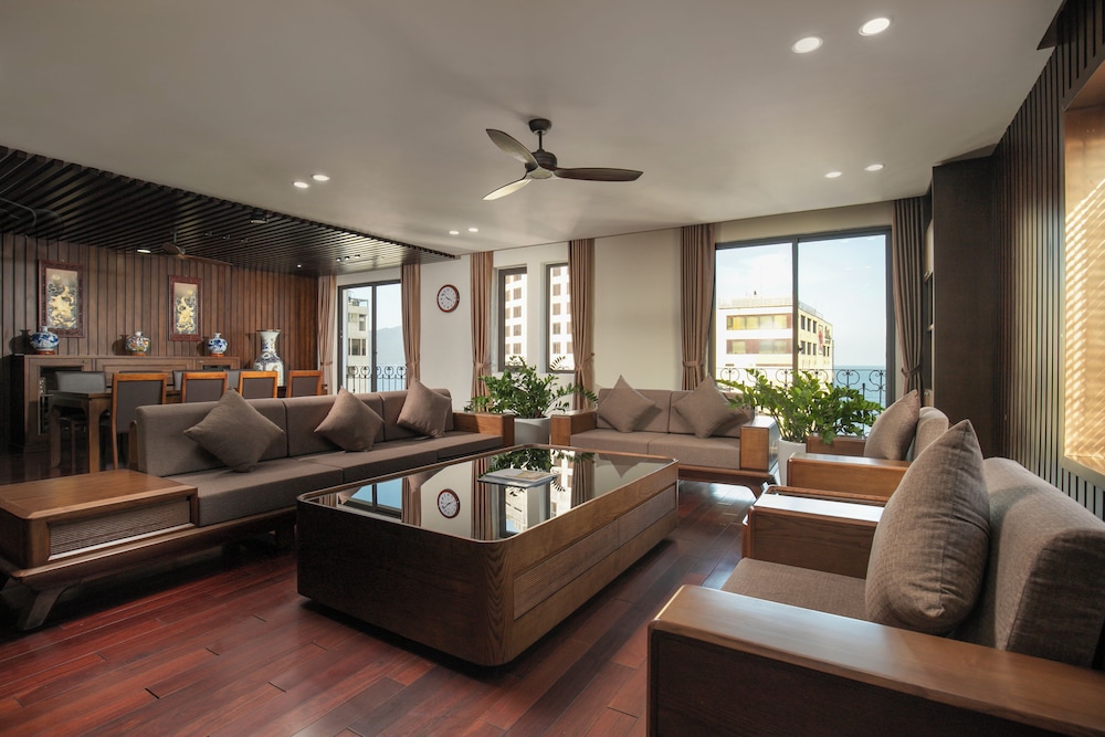Palazzo 2 Hotel Danang 41/50
