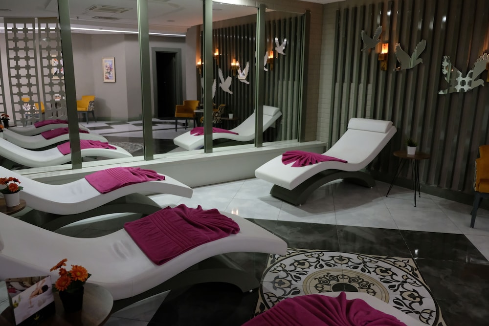 Hotel Ferro 38/50