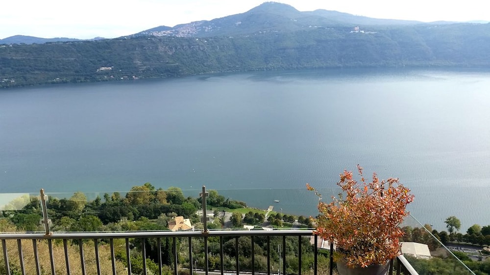 Castel Gandolfo 97/100