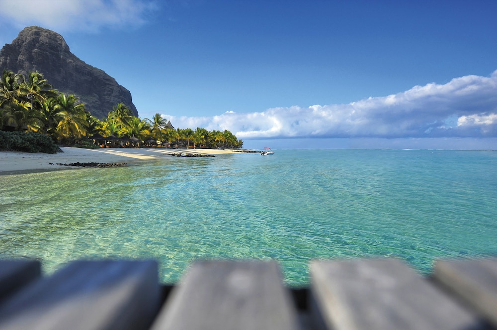 Paradis Beachcomber Golf Resort and Spa 59/65