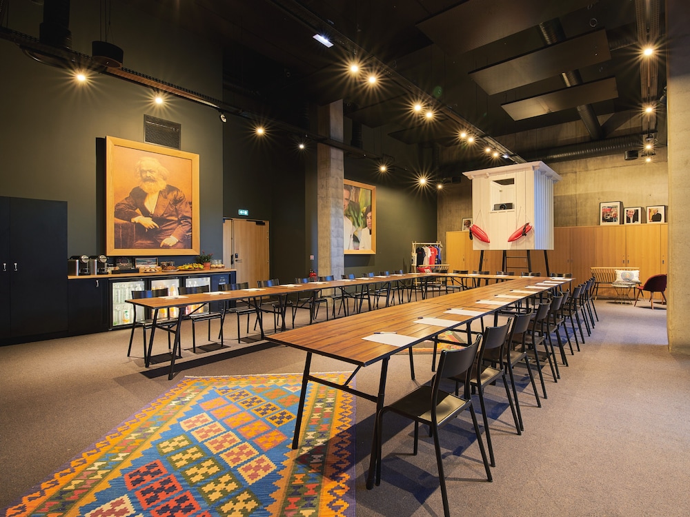 MOB HOTEL LYON CONFLUENCE 55/64