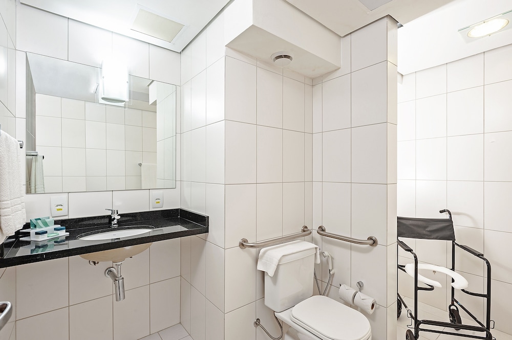 Firenze Business Hotel (ex Slaviero Essential Palhoca Viacatarina) 60/63