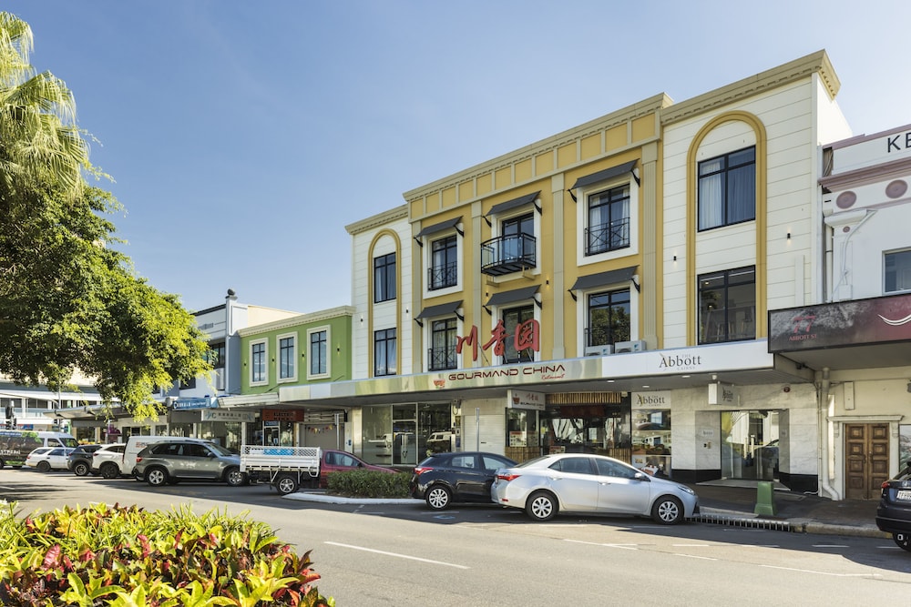 The Abbott Boutique Hotel 54/57