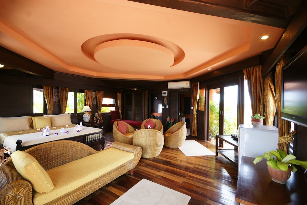 Sea Breeze Resort 55/68