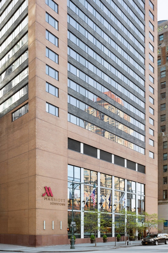 New York Marriott Downtown 4/47