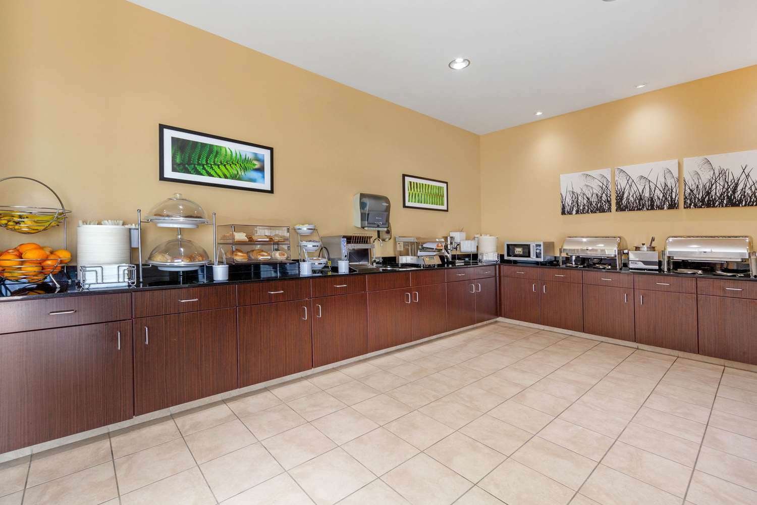 restaurant cafeteria