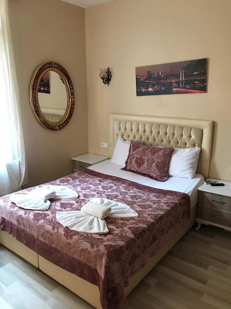 Taksim Ruby Suites 8/50
