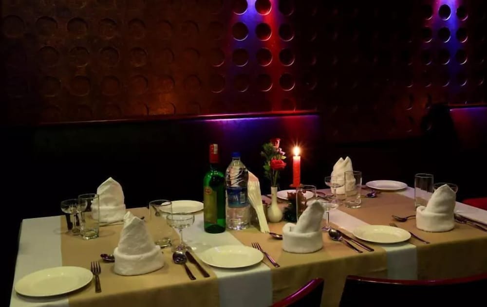 OYO 16804 Hotel Abhimaani Vasathi 12/16