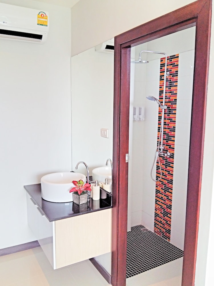 The Wings Boutique Hotels Krabi Koh Lanta 68/69